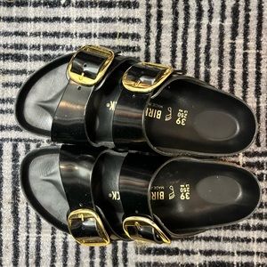 Blk Patent Big Buckle Birkenstock Arizona Sandals size 39 medium NEW WITH TAGS